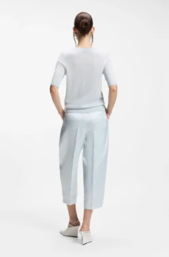 Slim-fit short-sleeved sweater in superfine merino wool