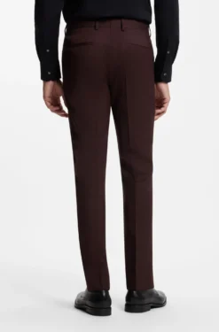 Slim-fit suit in micro-patterned virgin wool