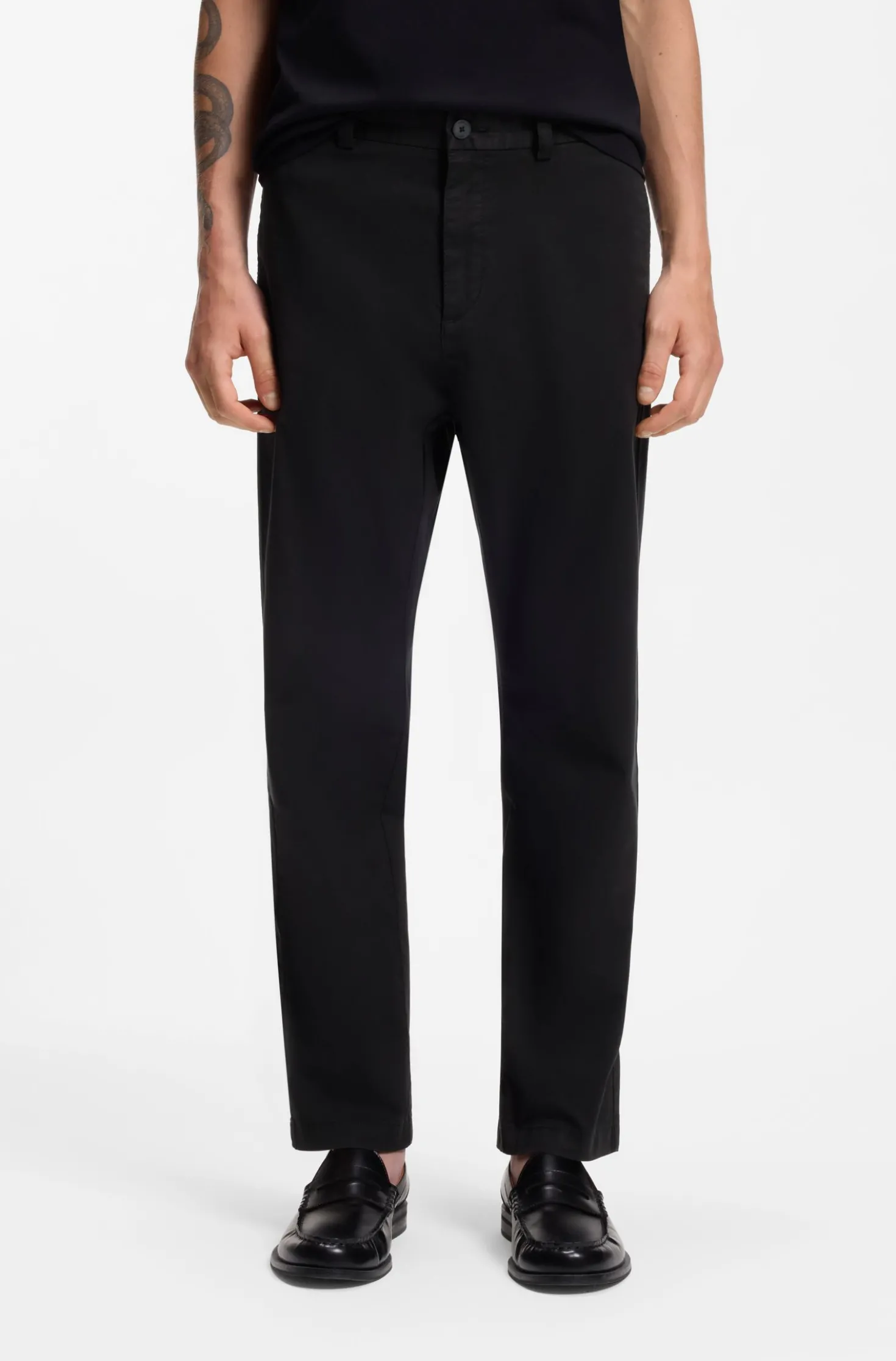 Slim-fit trousers in stretch-cotton gabardine