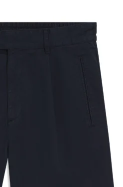 Straight-fit chino shorts in mercerised cotton