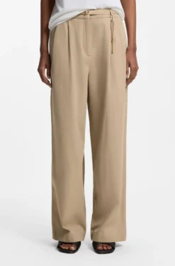 Straight-fit trousers with gold-tone carabiner chain