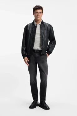 Tapered-fit jeans in black comfort-stretch denim