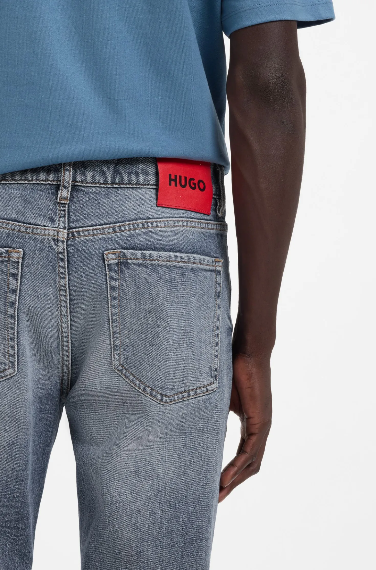 Tapered-fit jeans in blue comfort-stretch denim