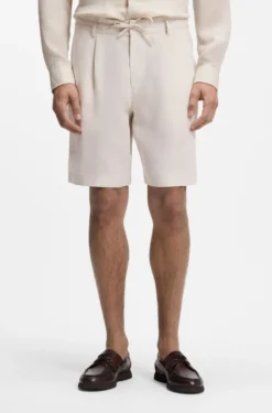 Tapered-fit shorts in linen