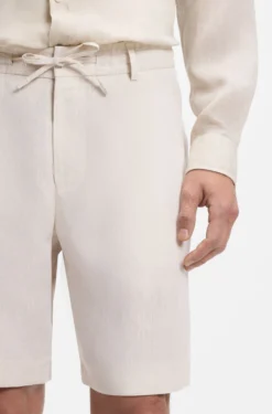 Tapered-fit shorts in linen