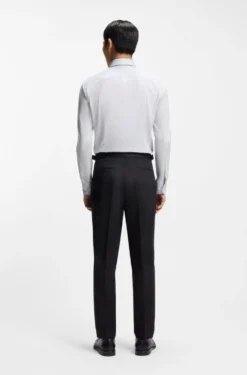 Tapered-fit trousers in stretch cotton