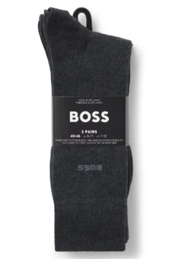 Three-pack of regular-length socks in stretch fabric