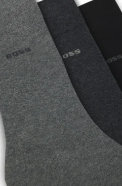 Three-pack of regular-length socks in stretch fabric