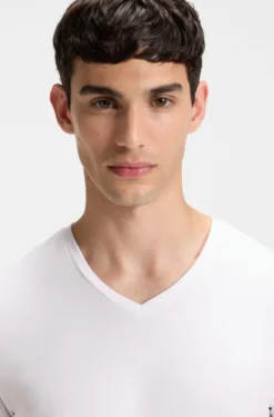 Two-pack of V-neck T-shirts in stretch cotton