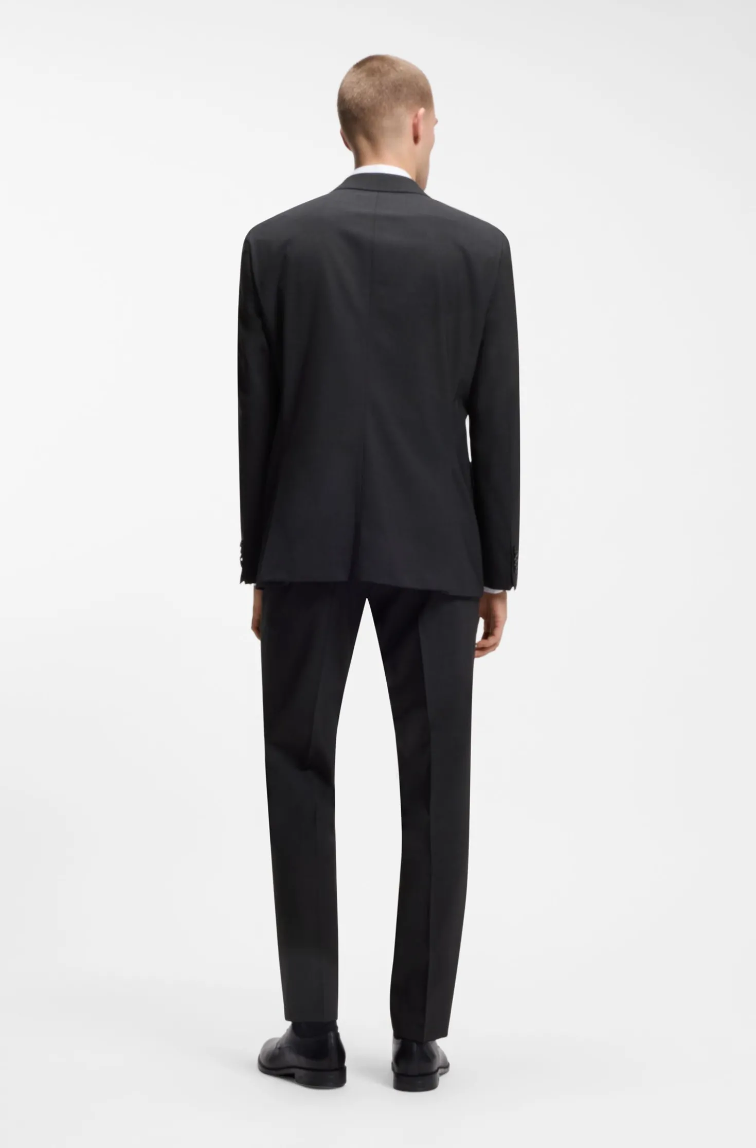 Two-piece regular-fit suit in stretch wool