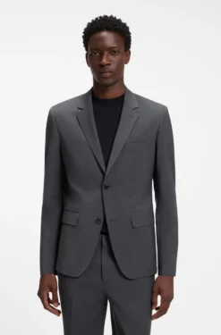 Two-piece slim-fit suit in a wool blend