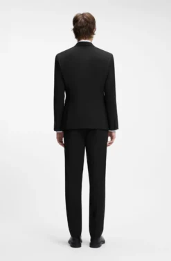 Two-piece slim-fit suit in a wool blend
