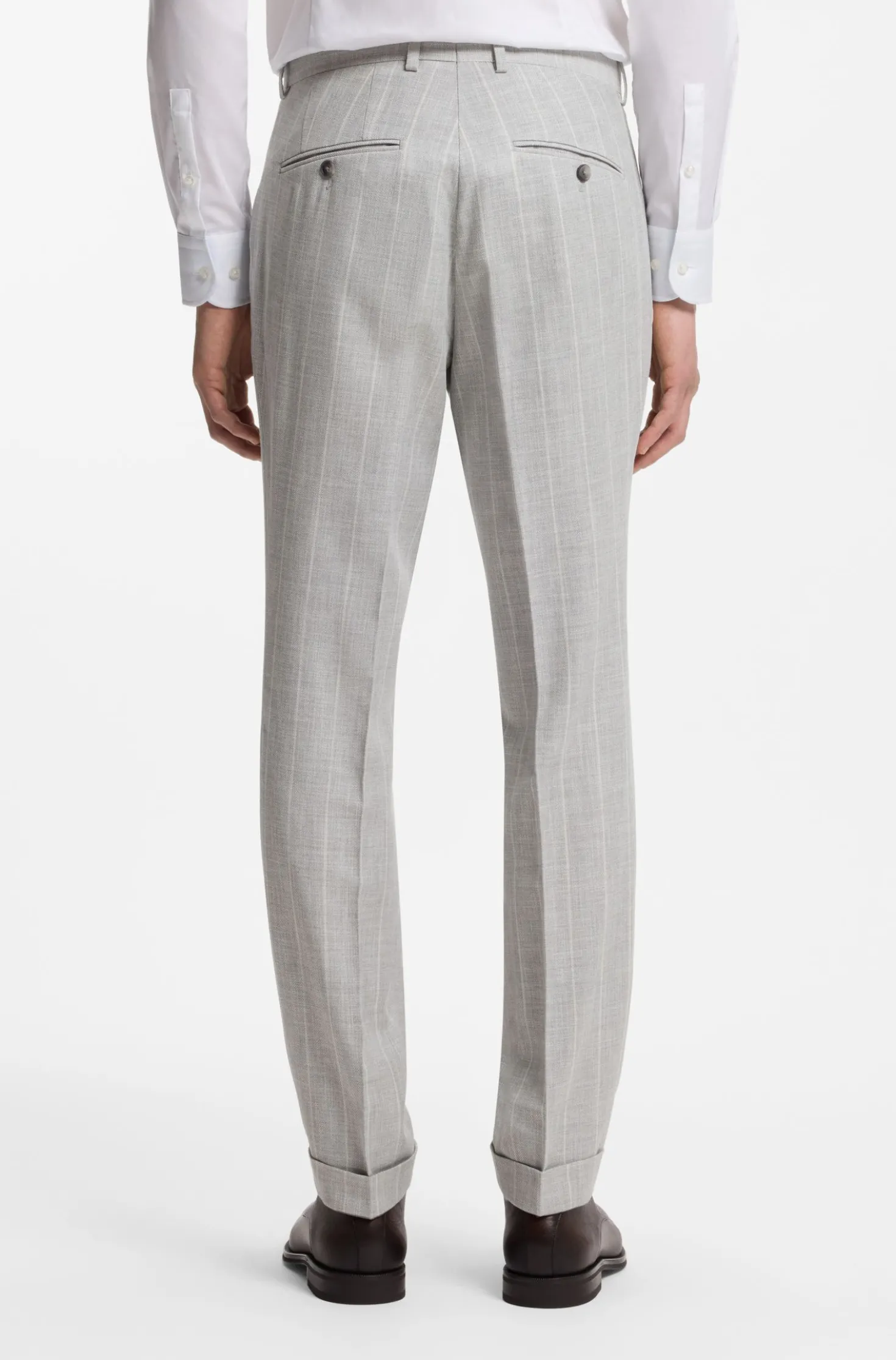 Two-piece slim-fit suit in cotton and virgin wool
