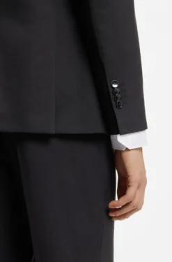 Two-piece slim-fit suit in stretch wool