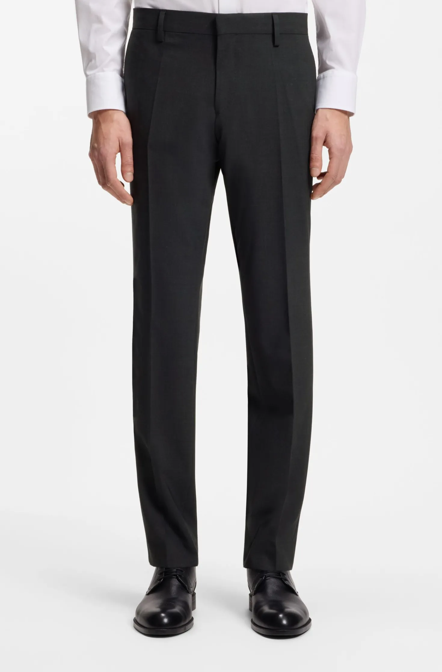 Two-piece slim-fit suit in stretch wool