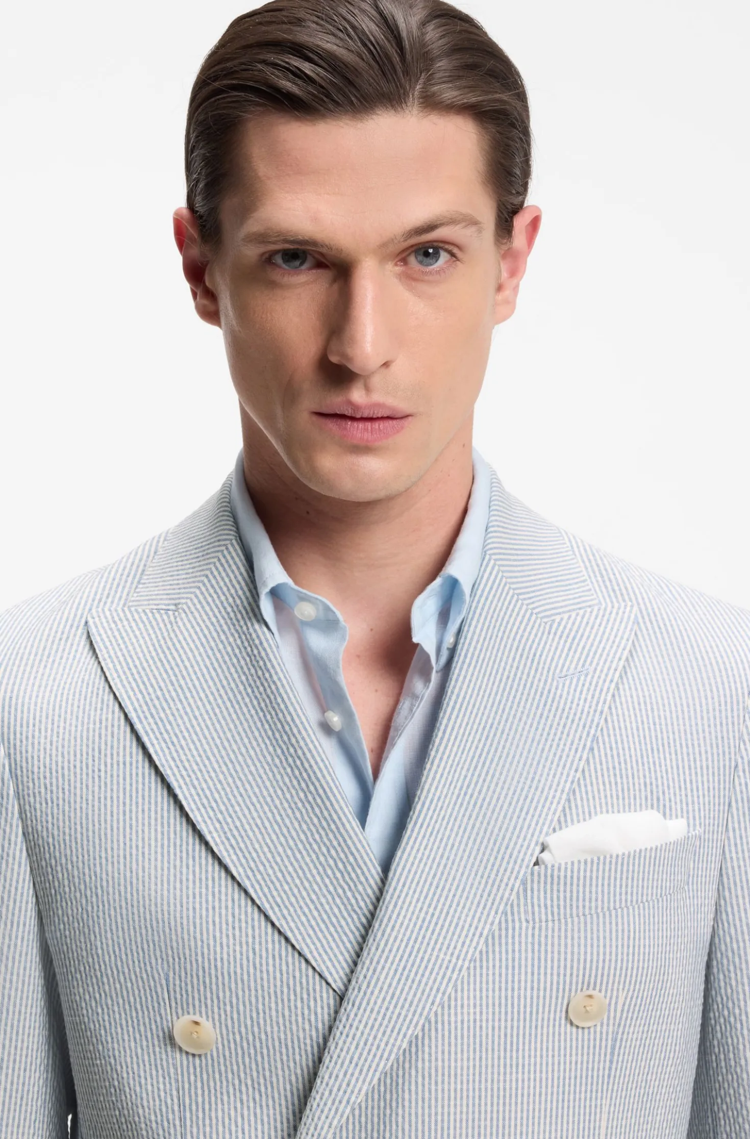 Two-piece slim-fit suit in stretch seersucker fabric