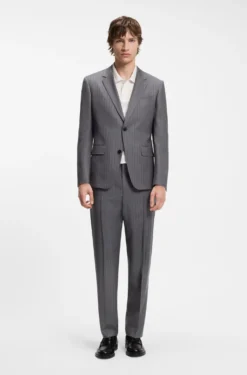 Two-piece slim-fit suit in virgin wool