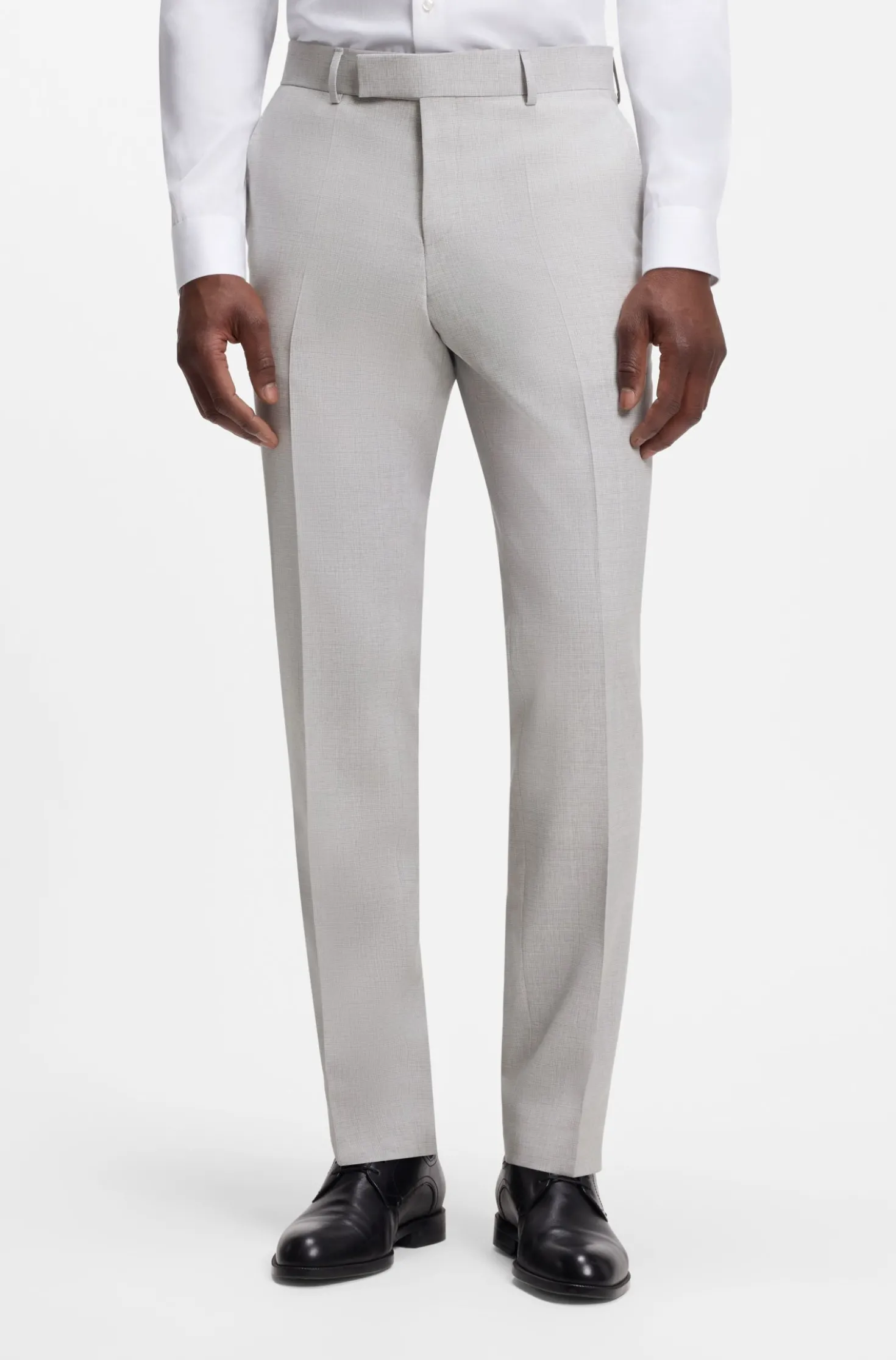 Two-piece slim-fit suit in virgin wool