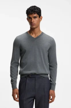 V-neck sweater in extra-fine merino wool