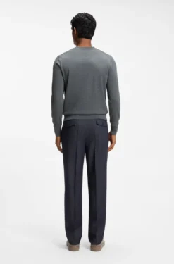V-neck sweater in extra-fine merino wool