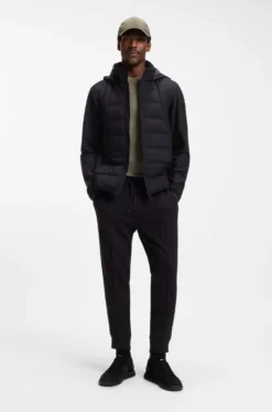 Water-repellent down jacket with detachable hood