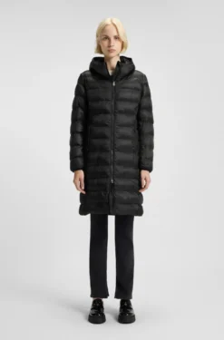 Water-repellent hooded coat with lightweight padding