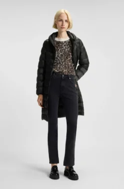 Water-repellent hooded coat with lightweight padding