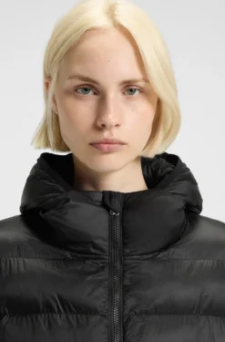 Water-repellent hooded coat with lightweight padding