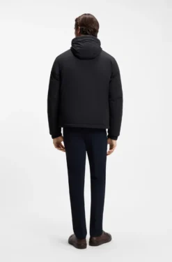 Water-repellent hooded short jacket with down filling