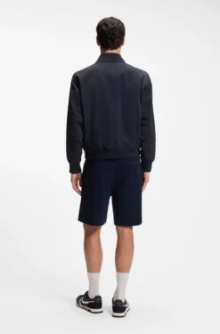 Water-repellent jacket in crinkle fabric