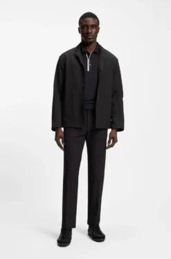 Water-repellent jacket in stretch fabric