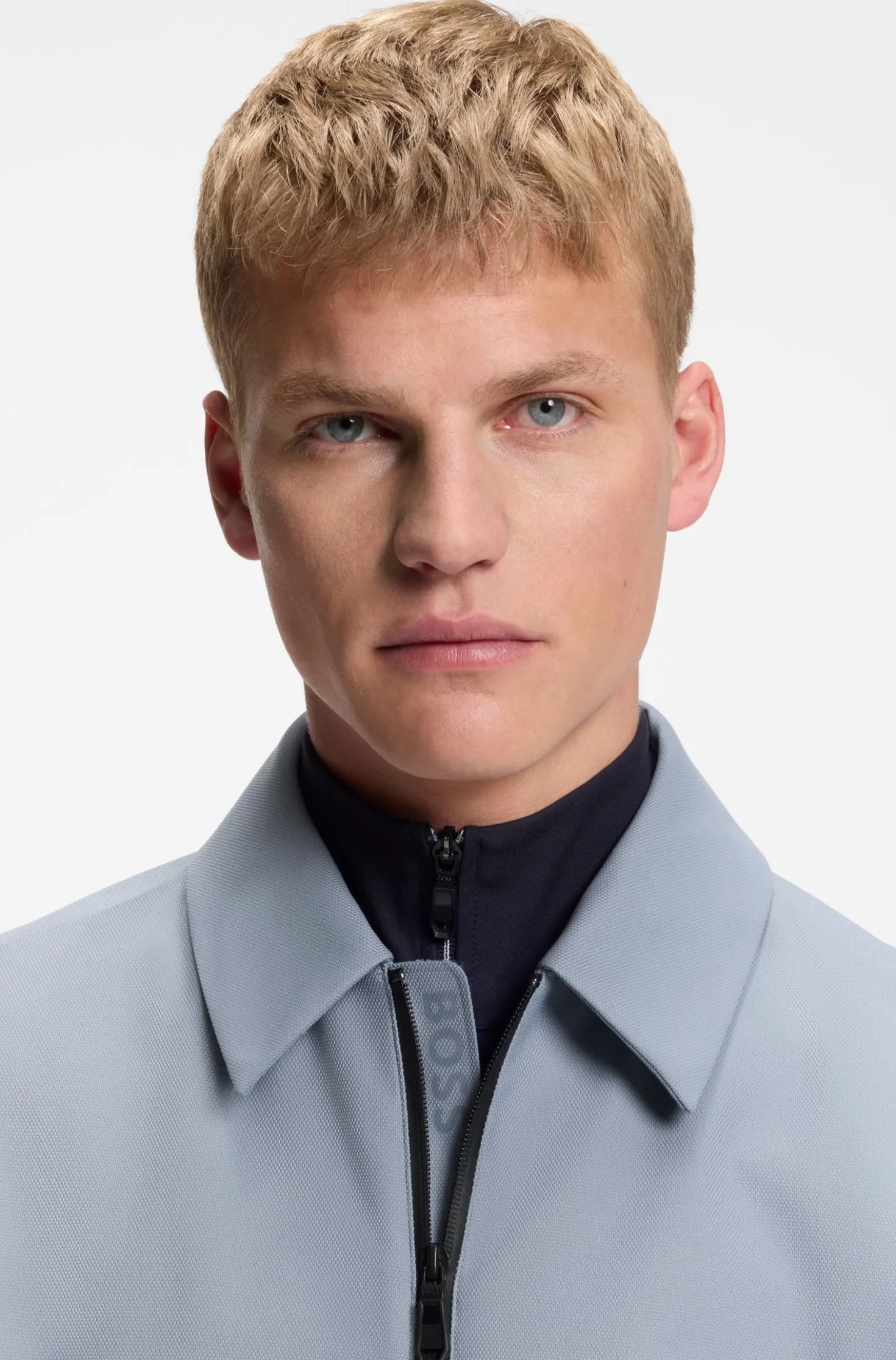 Water-repellent jacket in stretch material