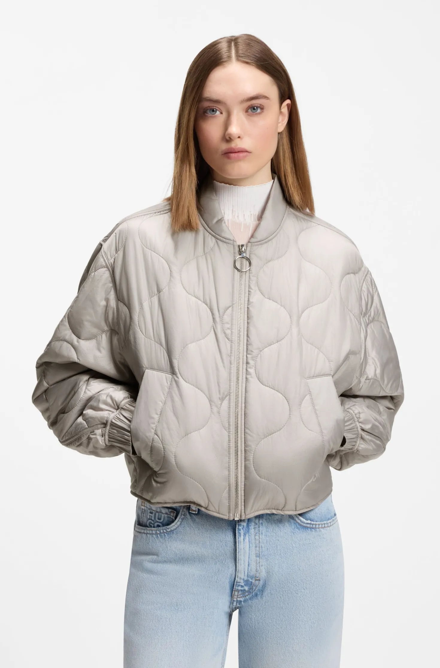 Water-repellent jacket with onion quilting