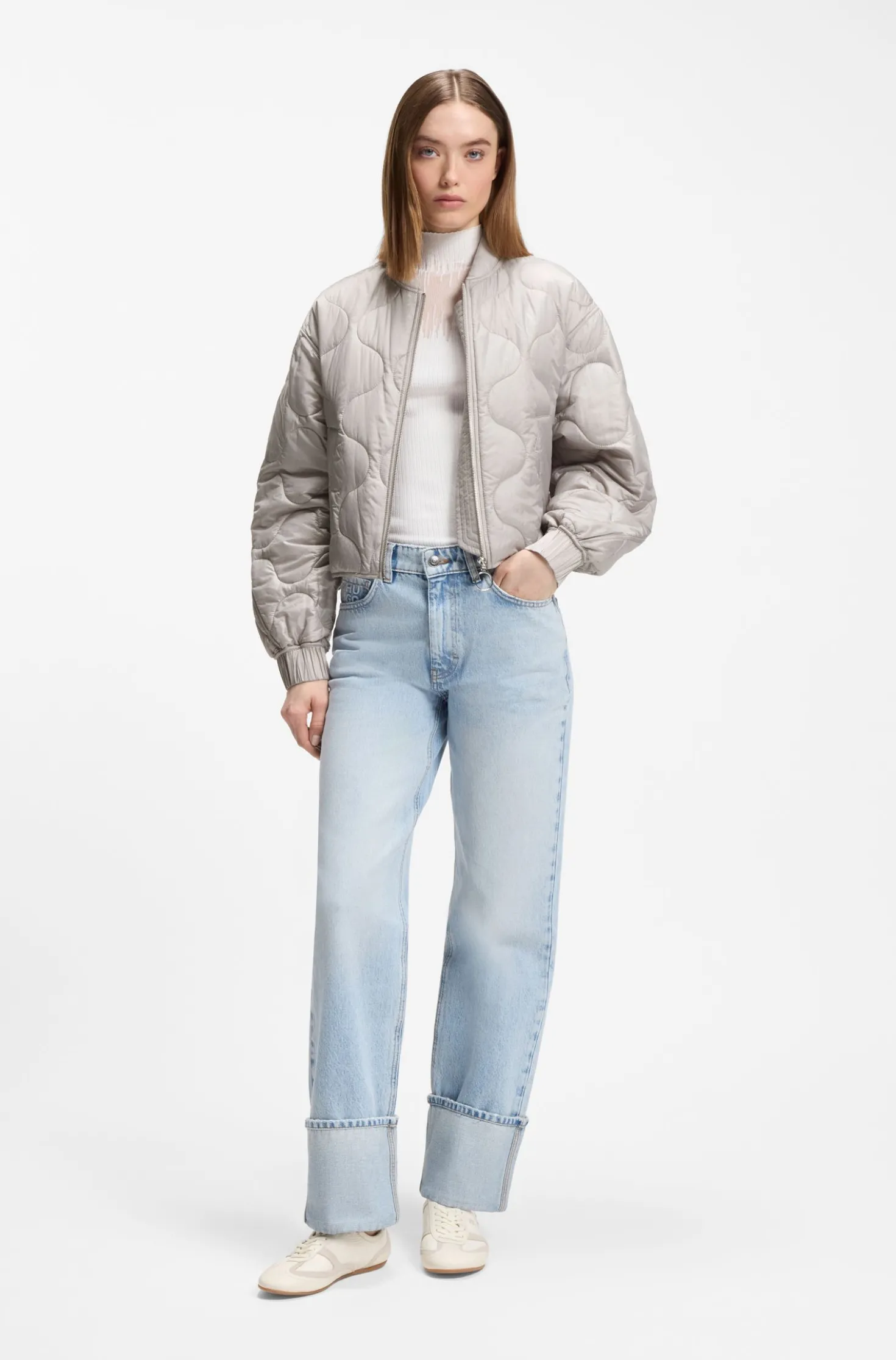 Water-repellent jacket with onion quilting