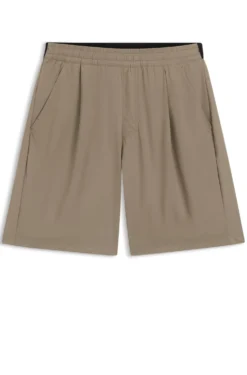 Water-repellent shorts in micro-waffle fabric